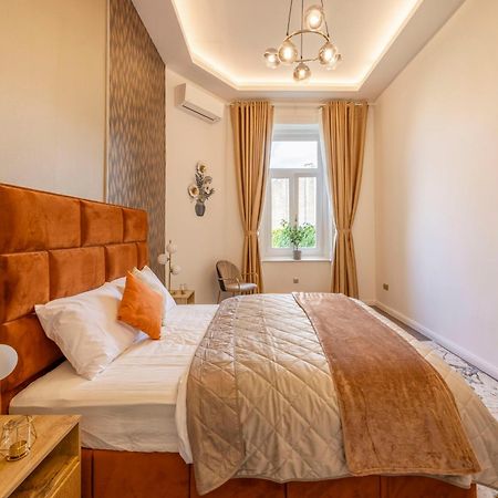 Exclusive Downtown Quentin Residence By Prestige Homes Будапеща Екстериор снимка
